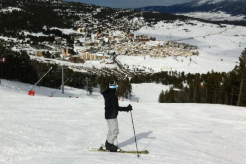 Les Angles: Esqui, Base Nautica, Naturaleza, Bike Park, ... Exterior photo
